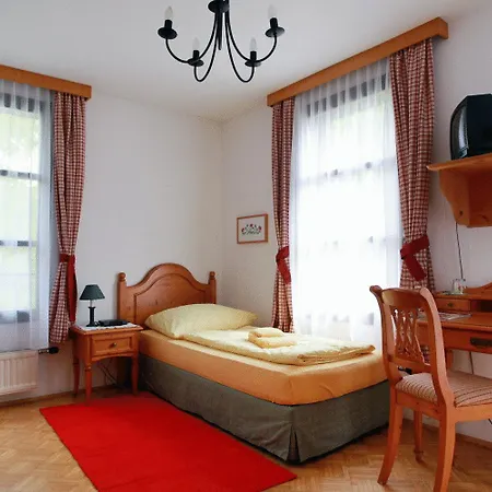 Steinschalerhof 4* Warth (Sankt Poelten-Land)