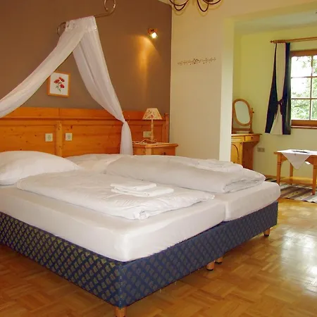 Hotel Steinschalerhof 4*